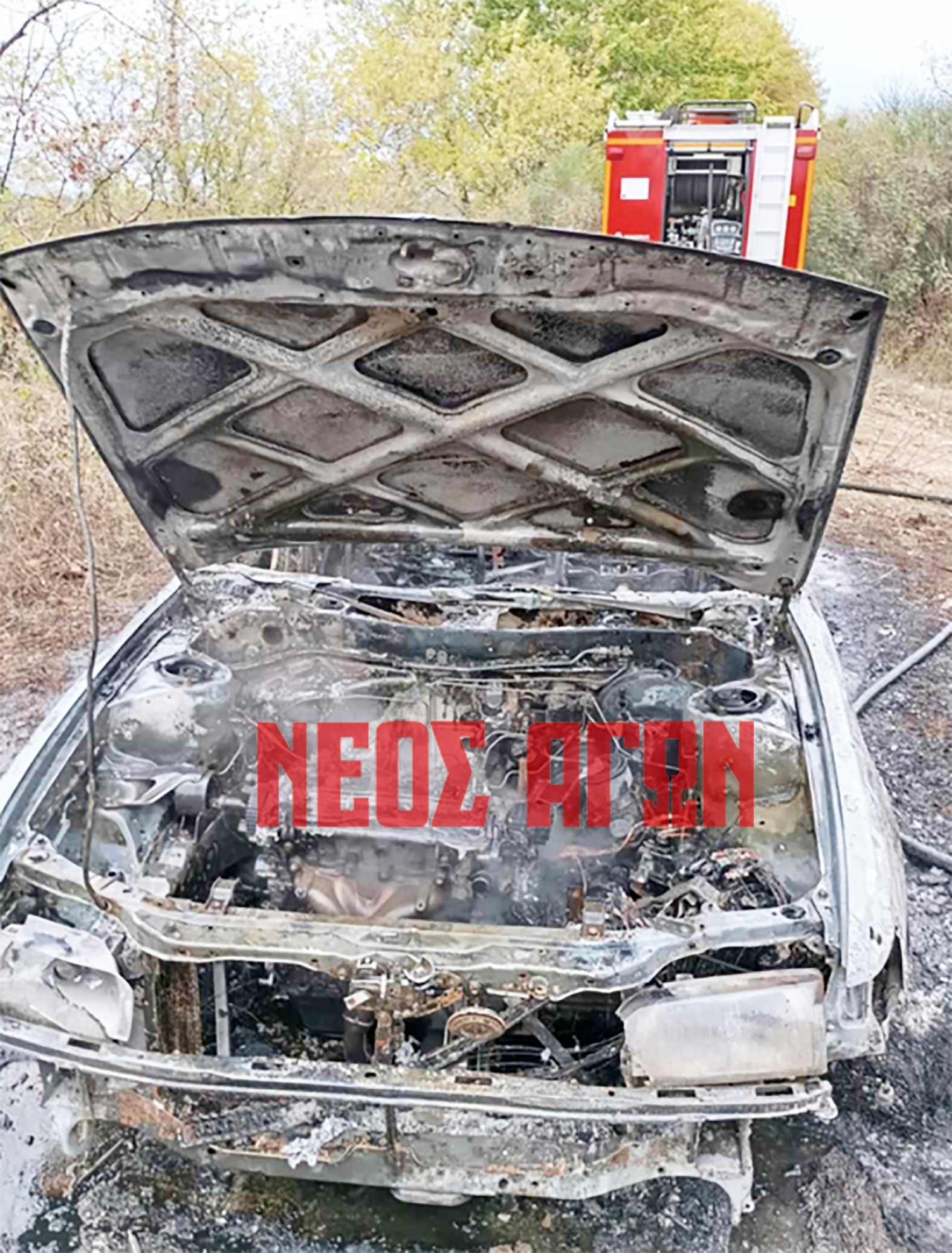 Παρανάλωμα του πυρός έγινε ΙΧ στη Γελάνθη Μουζακίου (ΦΩΤΟ)