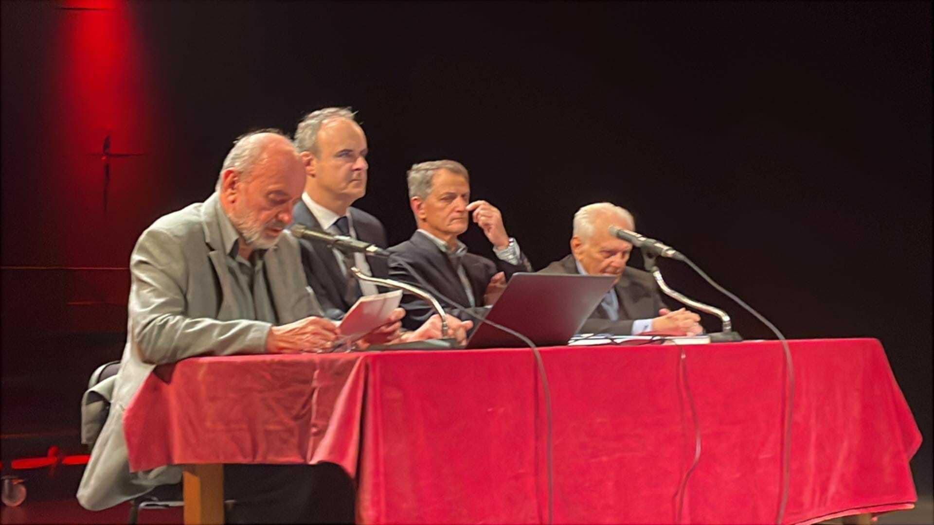 Παρουσιάστηκε  ο Ε’ τόμος της σειράς βιβλίων του Νικολάου Παπαθεοδώρου «Ιχνηλατώντας την παλιά Λάρισα».(ΦΩΤΟ)