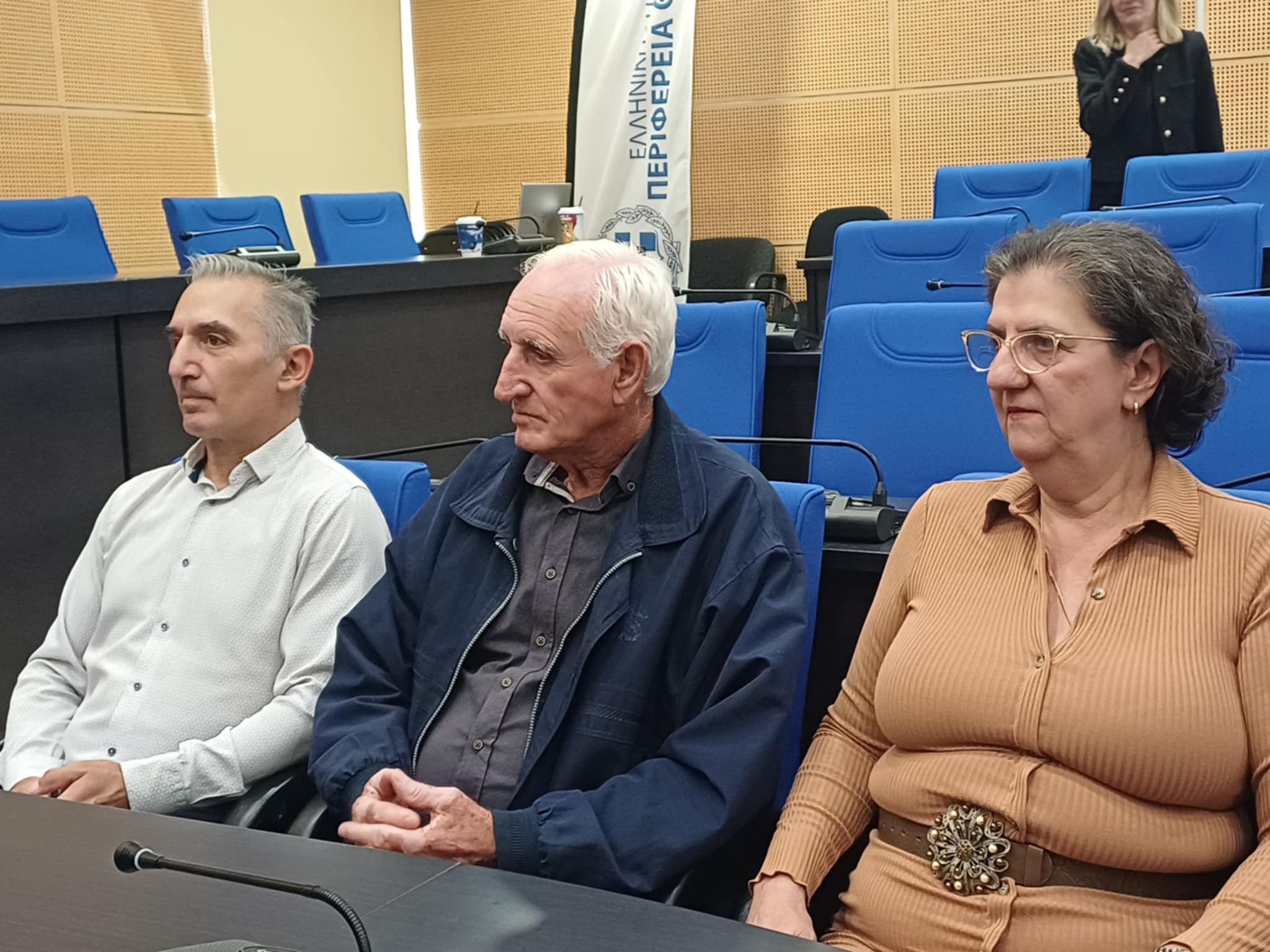 Συνάντηση Κουρέτα με συγγενείς θυμάτων Τεμπών για τη διαμόρφωση στο χώρο του μνημείου (ΦΩΤΟ+video)