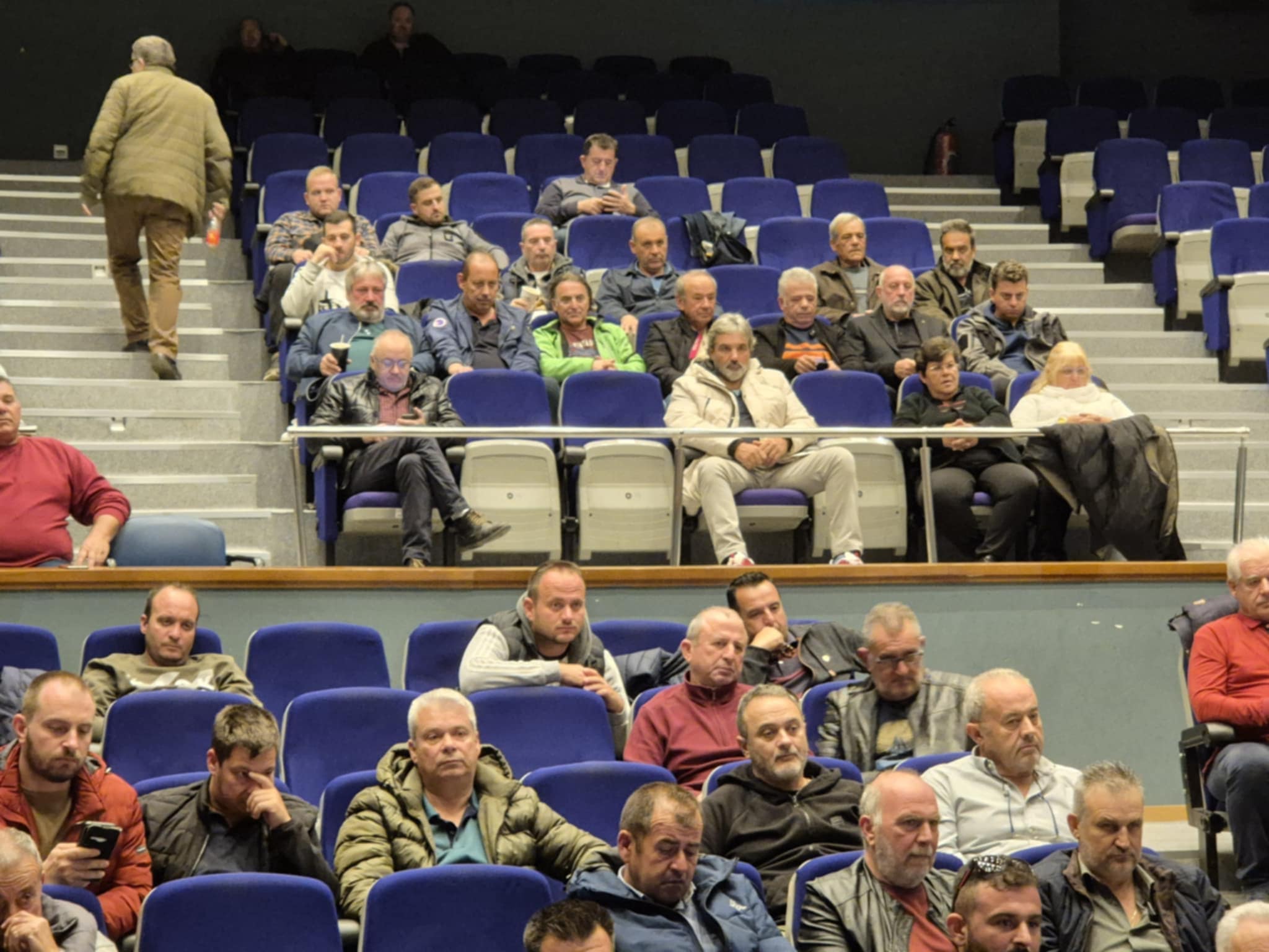 Δυναμικές κινητοποιήσεις αποφάσισαν οι αγρότες της Λάρισας σε Πανλαρισαϊκή σύκεψη στον Τύρναβο (ΦΩΤΟ)