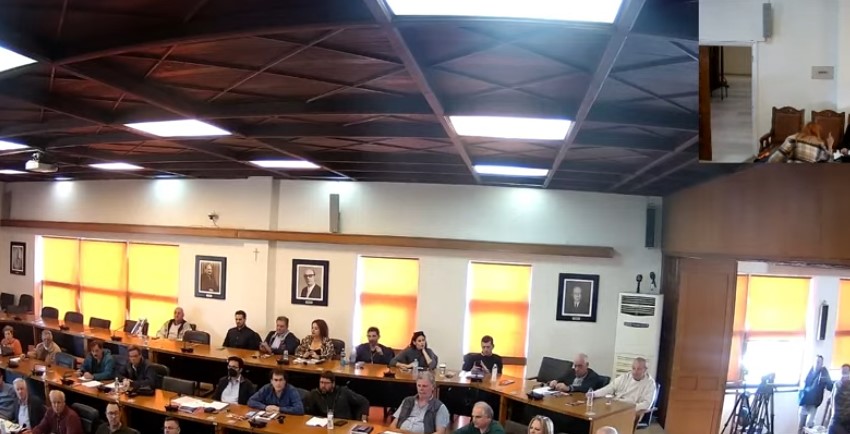 Βγήκαν «μαχαίρια» στο Δημοτικό Συμβούλιο Βόλου για το LNG – Σφοδρή αντιπαράθεση Θεοδώρου – Παπαπέτρου