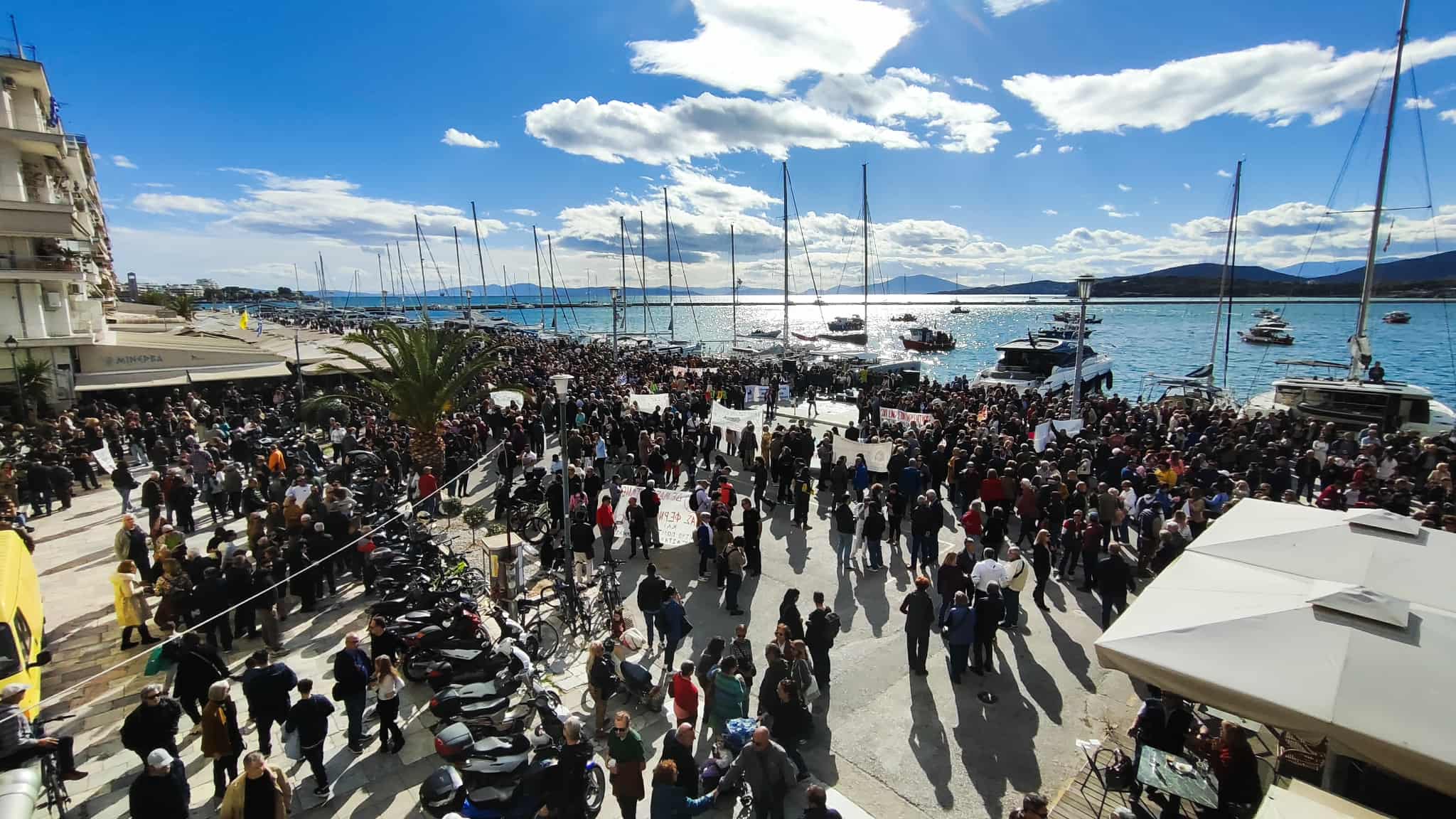 Χιλιαδες Πολίτες στην παραλία βροντοφωνάζουν ΟΧΙ  LNG  στον Παγασητικό (ΦΩΤΟ)