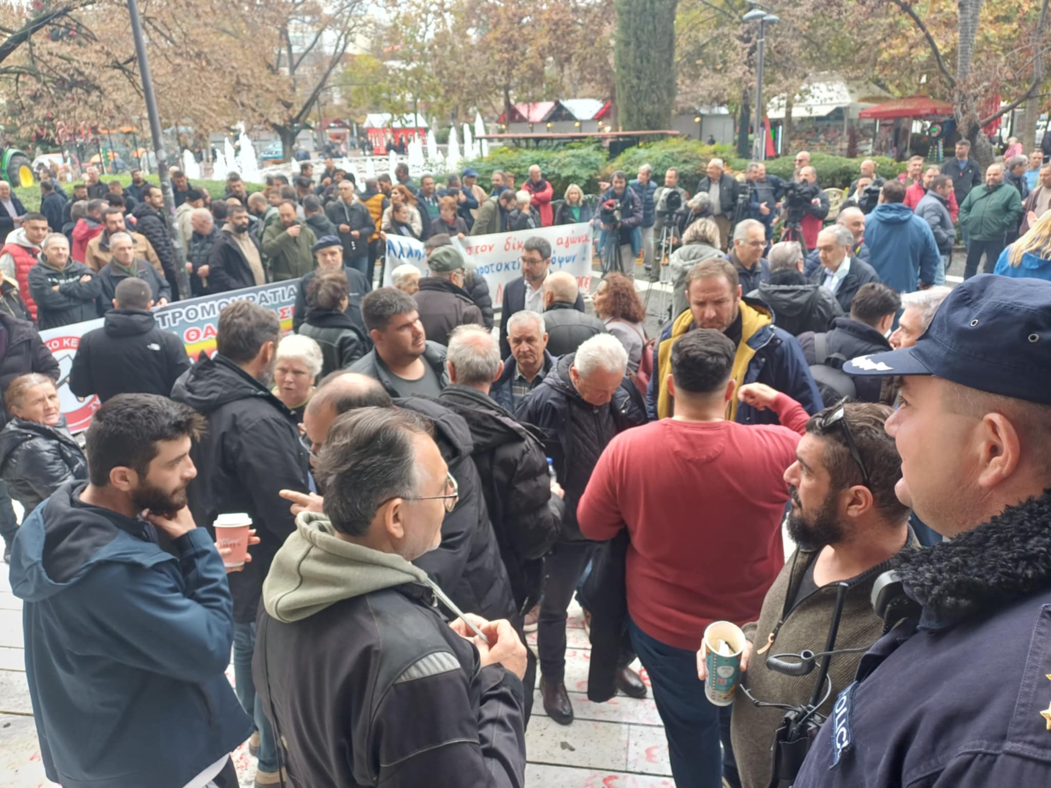 Αναβολή για τις 15 Δεκεμβρίου πήρε η δίκη των τριων συλληφθέντων αγροτών (ΦΩΤΟ)