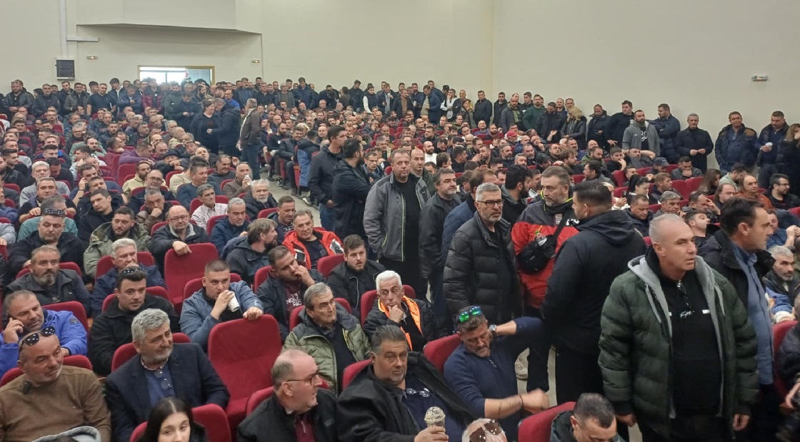 Παιχνίδι επικοινωνιακής επικρατησης αγροτών- κυβέρνησης ενώ μπαίνουμε στην τρίτη εβδομαδα μπλόκων