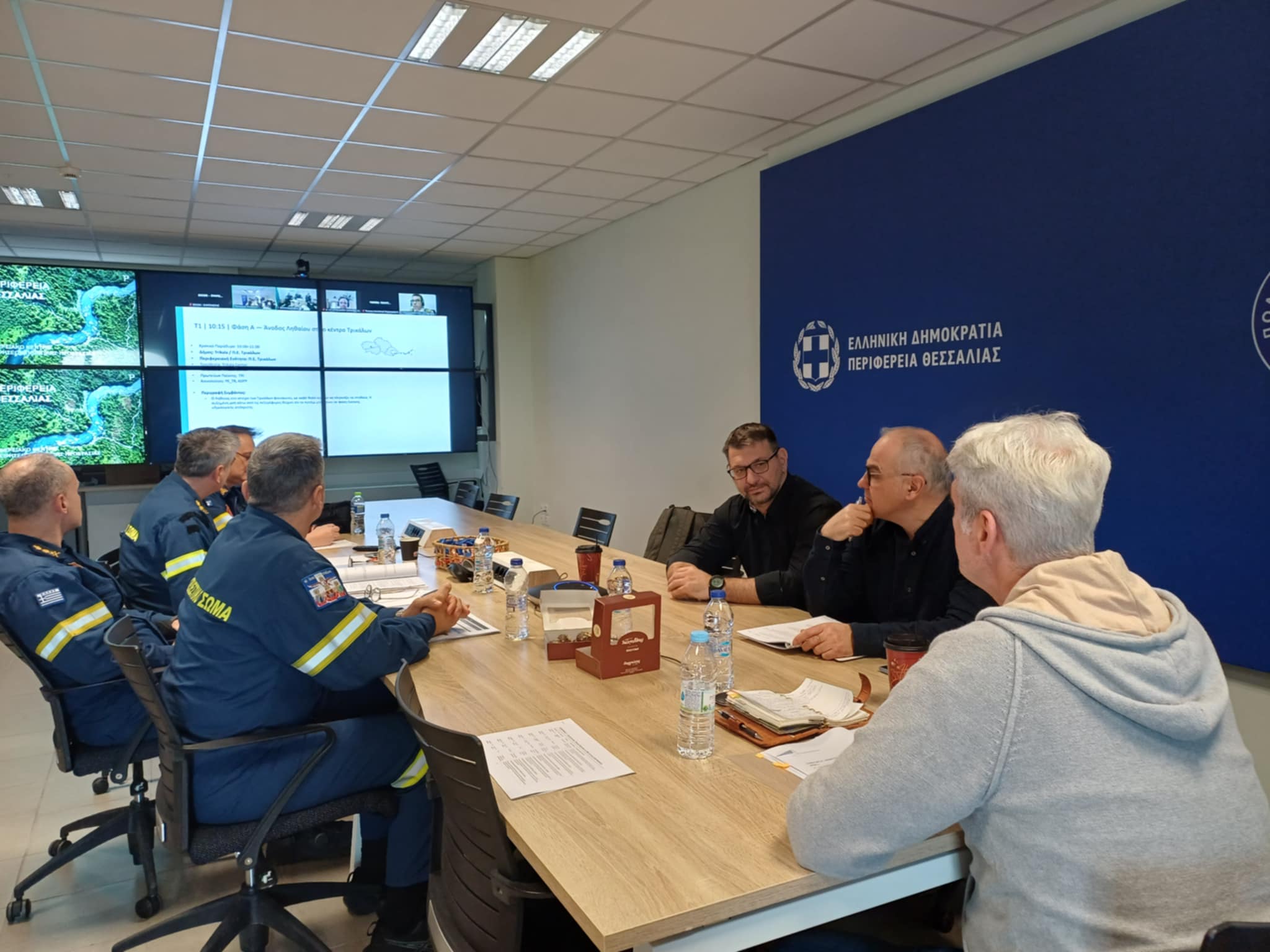 Άσκηση Πολιτικής Προστασίας στην περιφερεια Θεσσαλίας για αντιμετώπιση πλημμύρας (ΦΩΤΟ)