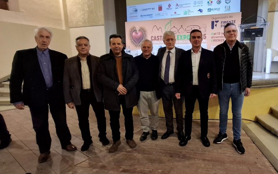 Στην έκθεση καστάνου στη Φλωρεντία της Ιταλίας η Περιφέρειας Θεσσαλίας