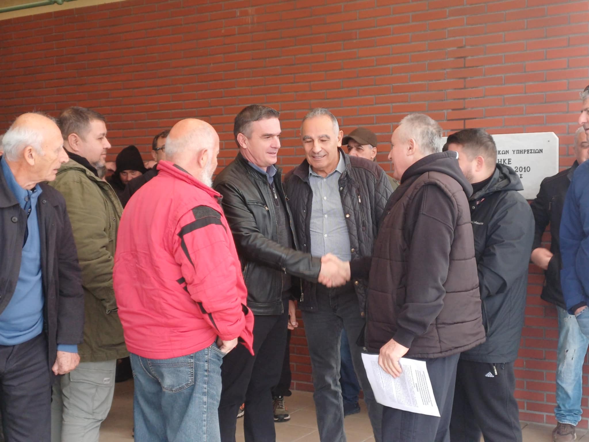 Στην περιφέρεια οι παραγωγοί ΛαΊκών αγορών που από σήερα απεργούν (ΦΩΤΟ)