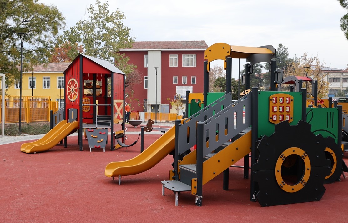 Δήμος Λαρισαίων: Νέα παιδική χαρά στη Γιάννουλη - Αύριο, Τρίτη τα εγκαίνια