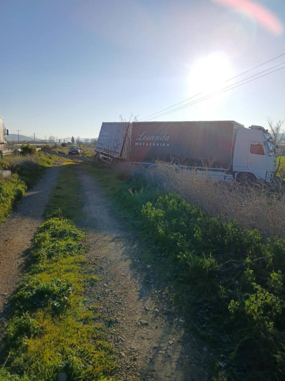 ροχαίο με έναν νεκρό σε παράκαμψη στην Εθνική οδό Θήβας-Λιβαδειάς - Ο δρόμος ήταν κλειστός λόγω μπλόκων