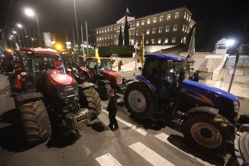Νέα συγκέντρωση αγροτών στο Σύνταγμα - Αποχωρούν το μεσημέρι τα τρακτέρ