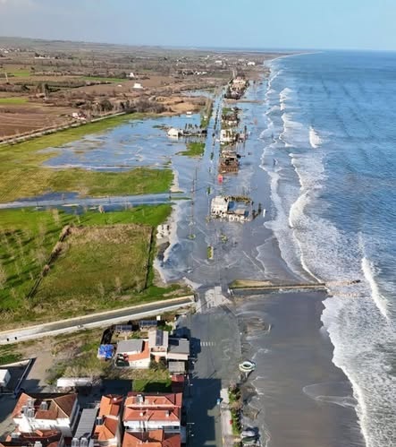 Κραυγή Αγανακτησης στην Ολυμπιακή Ακτή - Παραλία Κατερίνης: Οι Πλημμύρες «Πνίγουν» Περιουσίες και Τουρισμό