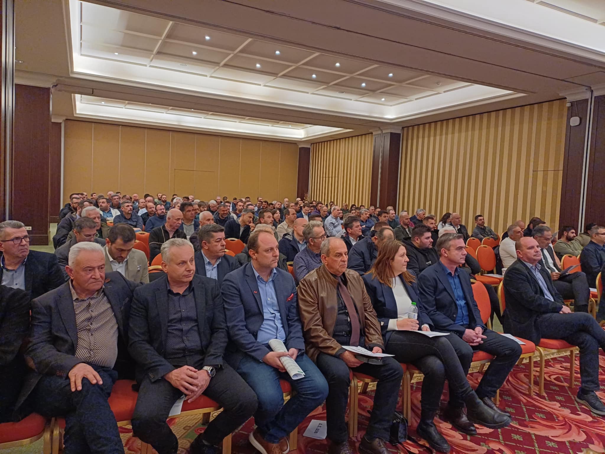 «Το παρόν και το μέλλον της ελληνικής βαμβακοκαλλιέργειας»  αναλύθηκε σε εσπερίδα της ΔΟΒ στη Λάρισα (ΦΩΤΟ)