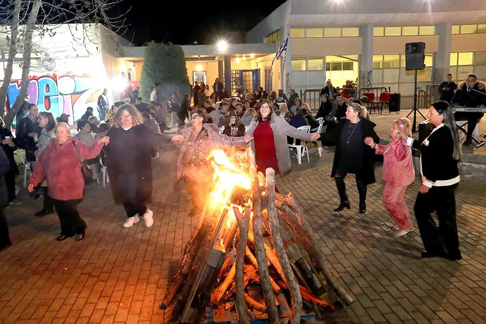 Από Τύρναβο μέχρι Ελασσόνα και από Λάρισα μέχρι Φάρσαλα όλες οι αποκριάτικες εκδηλώσεις
