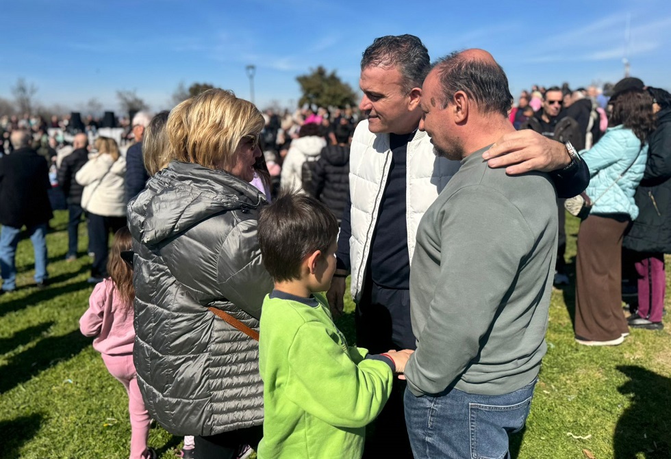 Χιλιάδες Λαρισαίοι στο Πάρκο των Χρωμάτων για τα Κούλουμα (ΦΩΤΟ+video)