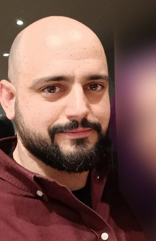 Βαγγέλης Βλάχος για  Τέμπη: «Θέλουμε την καταδίκη των ενόχων» -Η συγκλονιστική διήγηση για την απώλεια του αδελφού του Βάιου