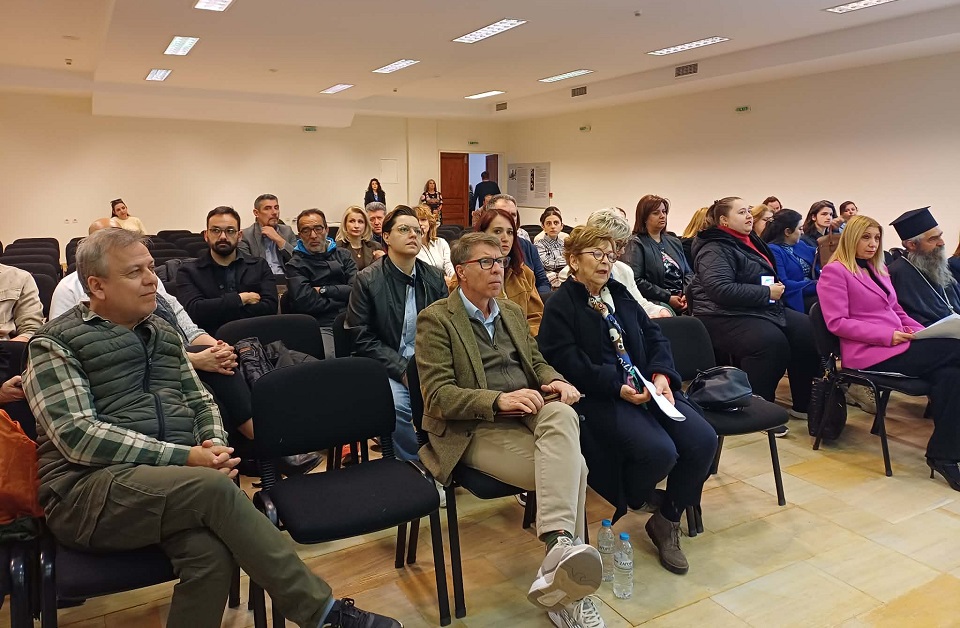 Παγκόσμια Ημέρα κατά του Ρατσισμού: Πρωτοβουλία «Συνθέτοντας μια Κοινωνία Αποδοχής» στο Λαογραφικό Μουσείο Λάρισας (ΦΩΤΟ)