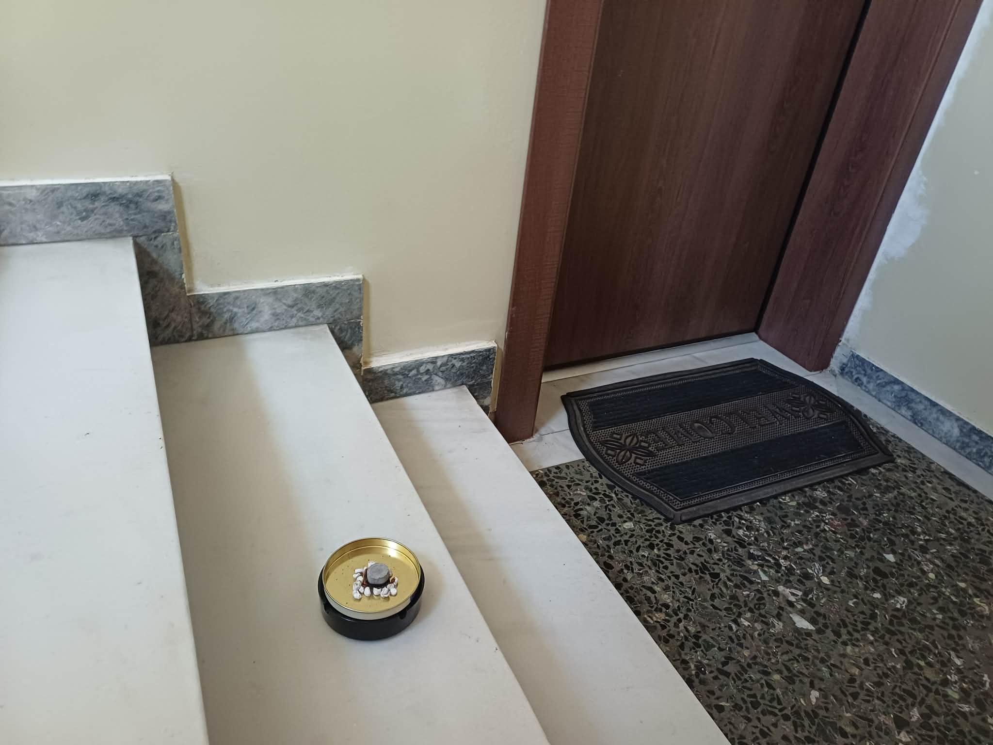 Σοκ στη Λάρισα: Νεκρές σε προχωρημένη σήψη εντοπίστηκαν δύο αδελφές σε διαμέρισμα (ΦΩTO)