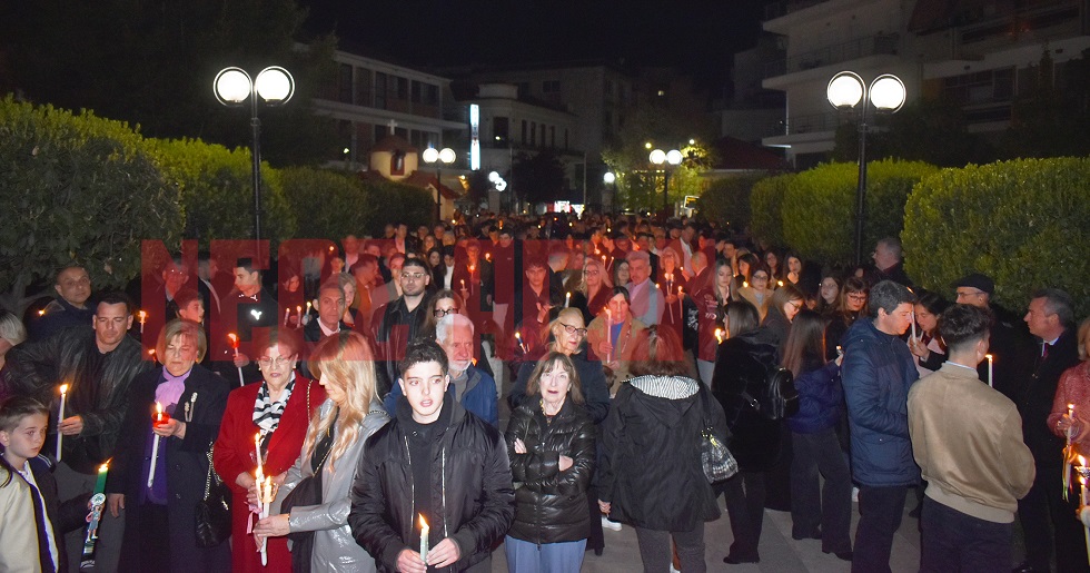 Ανάσταση: «Χριστός Ανέστη εκ νεκρών» στους Ι. Ναούς του Ν. Καρδίτσας (φωτό+βίντεο)