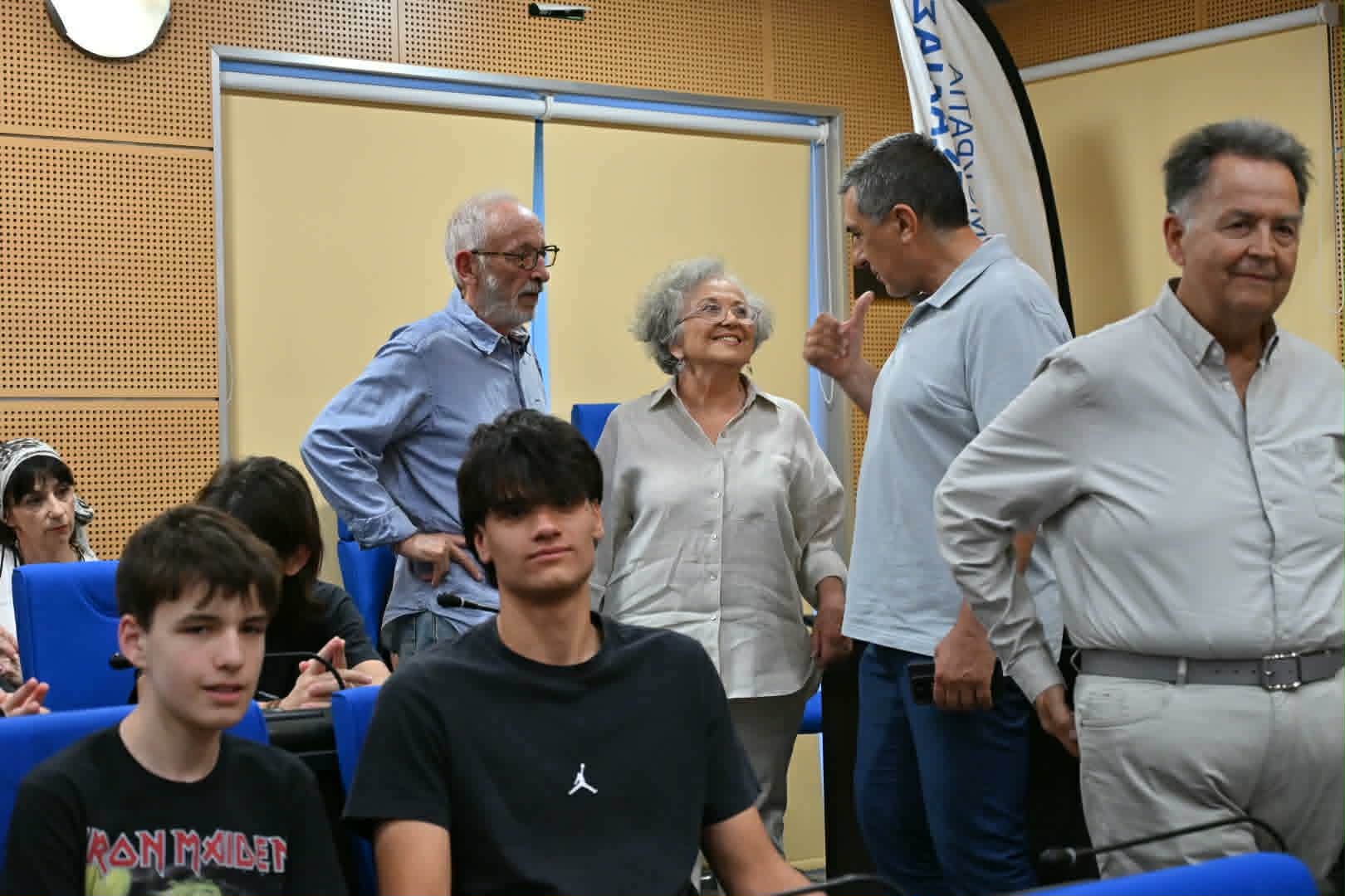 Τίμησε τους δύο αδικοχαμένους γιατρούς του Γενικού Νοσοκομείου Λάρισας το περιφερειακό συμβούλιο (ΦΩΤΟ)