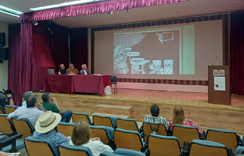 «Το Φιλοσοφικό Θέατρο» του Θεοδόση Πελεγρίνη παρουσιάστηκε στη Λάρισα (ΦΩΤΟ+video)