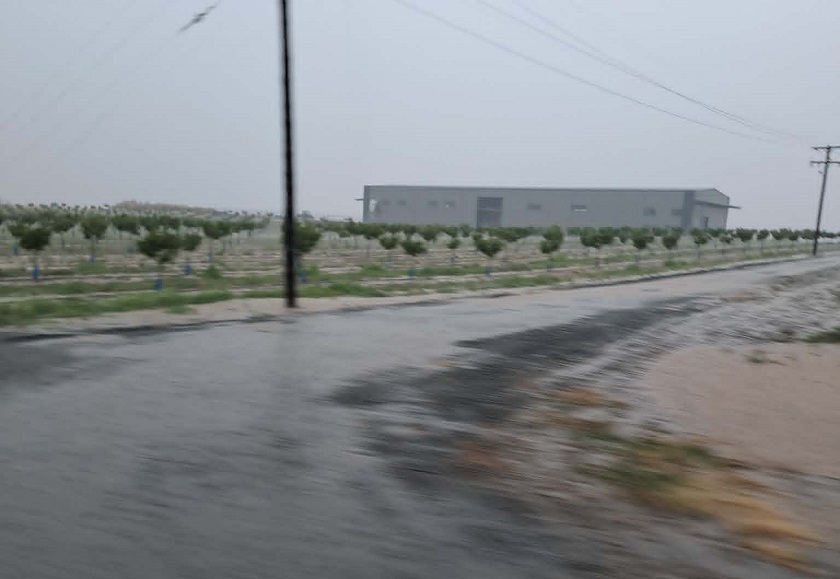 Το μπουρίνι  έφερε χαλάζι και πλημμύρες σε χωράφια στην Κοιλάδα έξω από τη Λάρισα (ΦΩΤΟ+video)