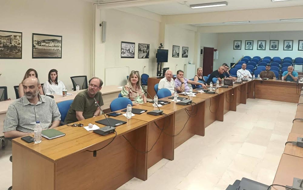 Επανεξελέγη πρόεδρος στο Δημοτικό Συμβούλιο Ελασσόνας ο Γιάννης Καριπίδης