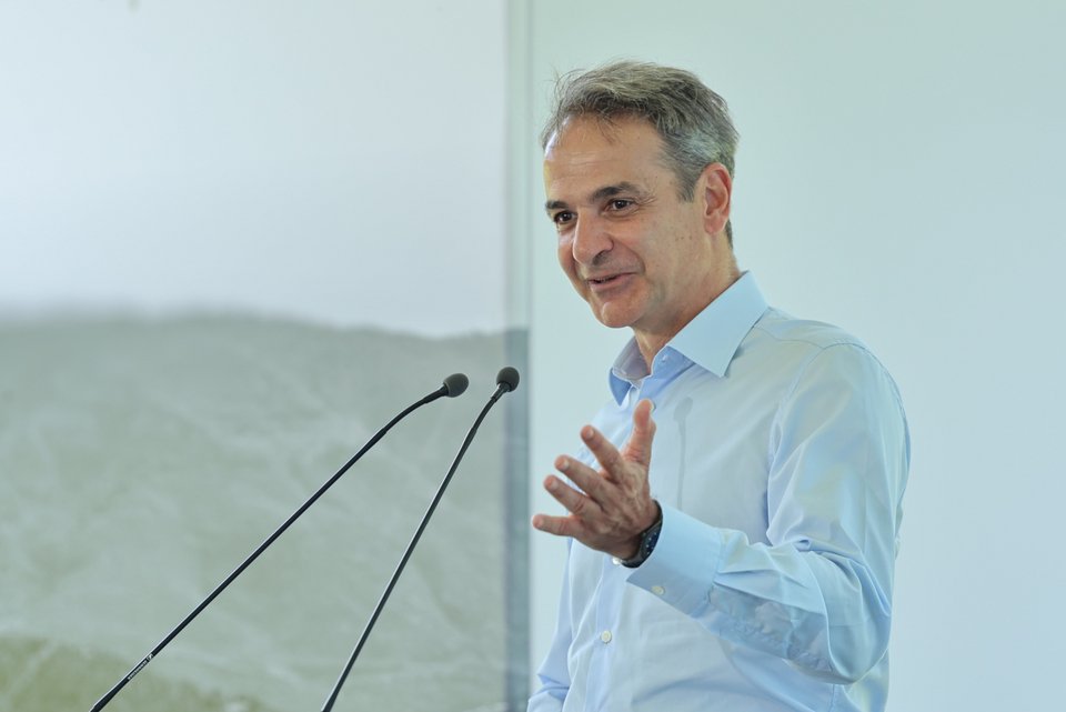 Μητσοτάκης για τον τριπλό κόμβο Σκαραμαγκά: Εξαιρετικά σημαντικό έργο, διορθώνουμε ασθένειες δεκαετιών -Έπεσαν οι υπογραφές