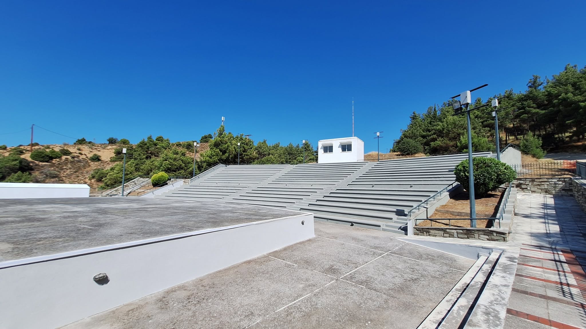 Το Ανοιχτό Θέατρο Ελασσόνας «Δημάρχου Λάζαρου Μεταξιώτη» ανοίγει και πάλι τις πύλες του (ΦΩΤΟ