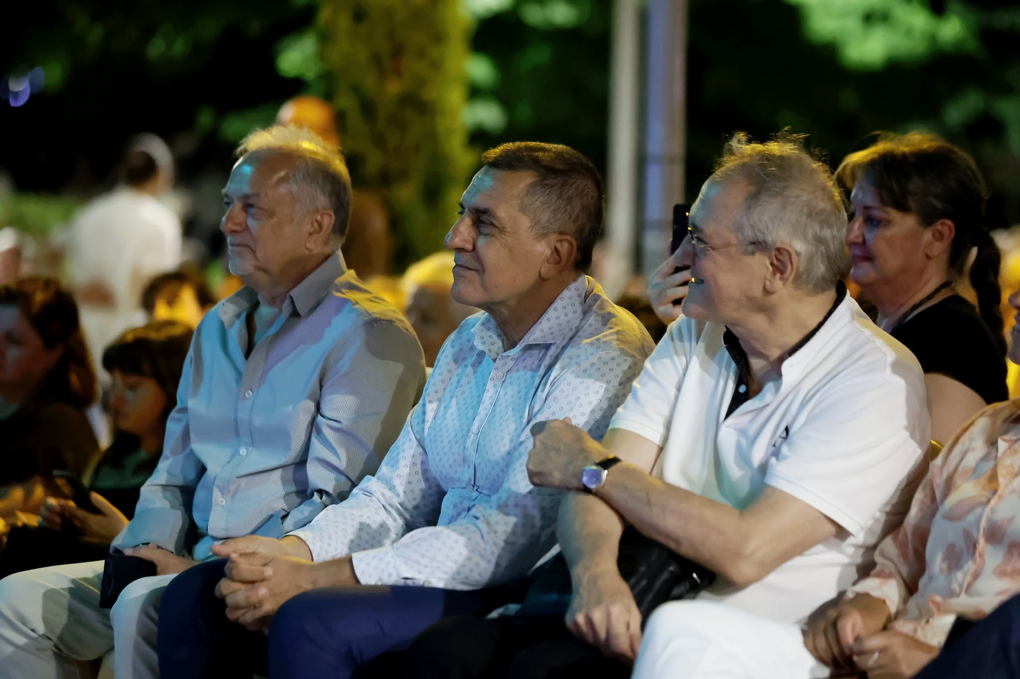 Περισσότεροι από 2.000 θεατές στη συναυλία του Χρήστου Θηβαίου στη Λάρισα.