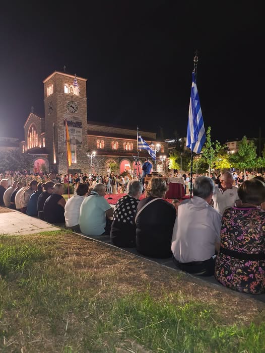 Εκαντοντάδες πιστοί στον Εσπερινό για την εορτή της Μεγαλόχαρης στην Ευαγγελίστρια στη Νέα Ιωνία