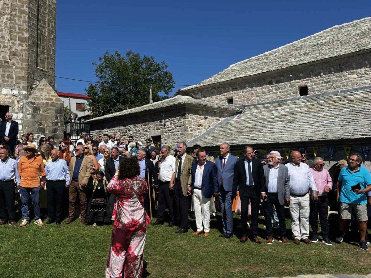 Σαμαρίνα: Ο «Τσιάτσιος» ένωσε και φέτος γενιές και παράδοση –Ποιοί Λαρισαίοι έδωσαν το παρόν στον εμβληματικό Τρανό Χορό