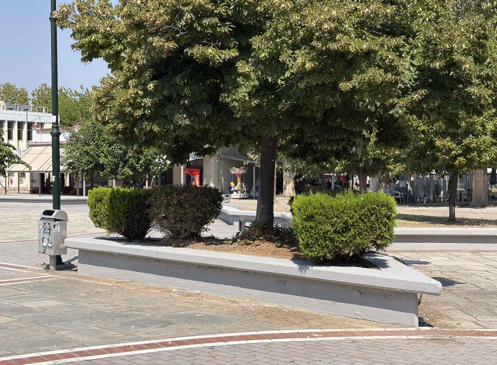 Παρεμβάσεις αποκατάστασης και συντήρησης στην πλατεία του Αμπελώνα
