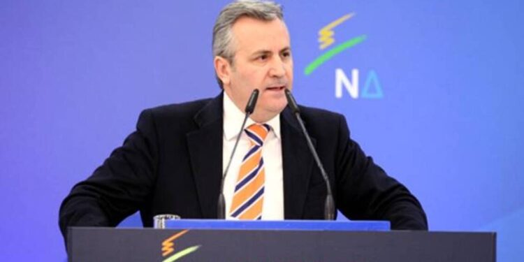 Ο κύβος ερρίφθη στη Λάρισα – Ποιοι παίρνουν θέση στο πλευρό του Σαμαρά