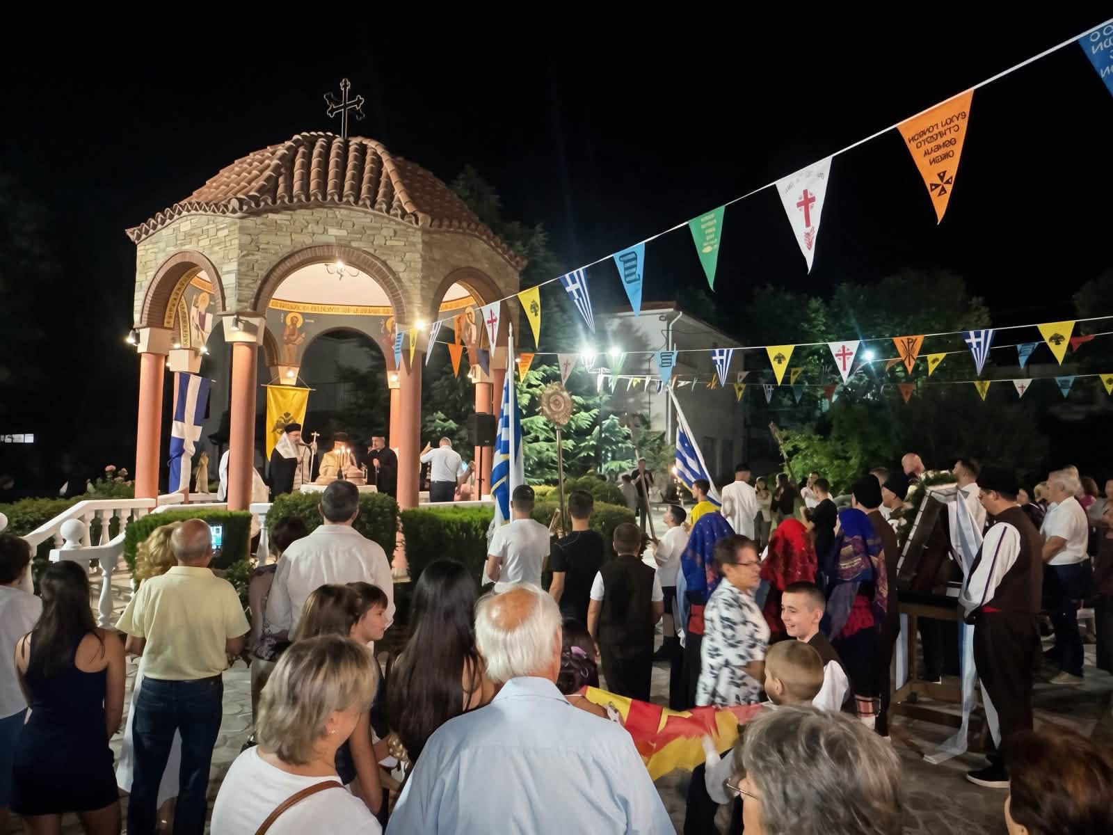 Μεκατάνυξη ο Εσπερινός για τα «Θεοτόκια» στην Κοιλάδα Λάρισας
