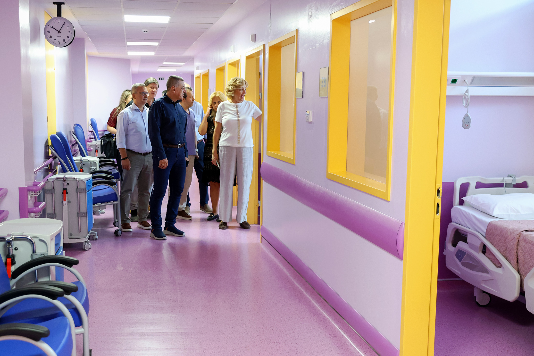 Στη Μονάδα Εντατικής Νοσηλείας Νεογνών του ΠΓΝΛ ο Δημήτρης Κουρέτας (ΦΩΤΟ)