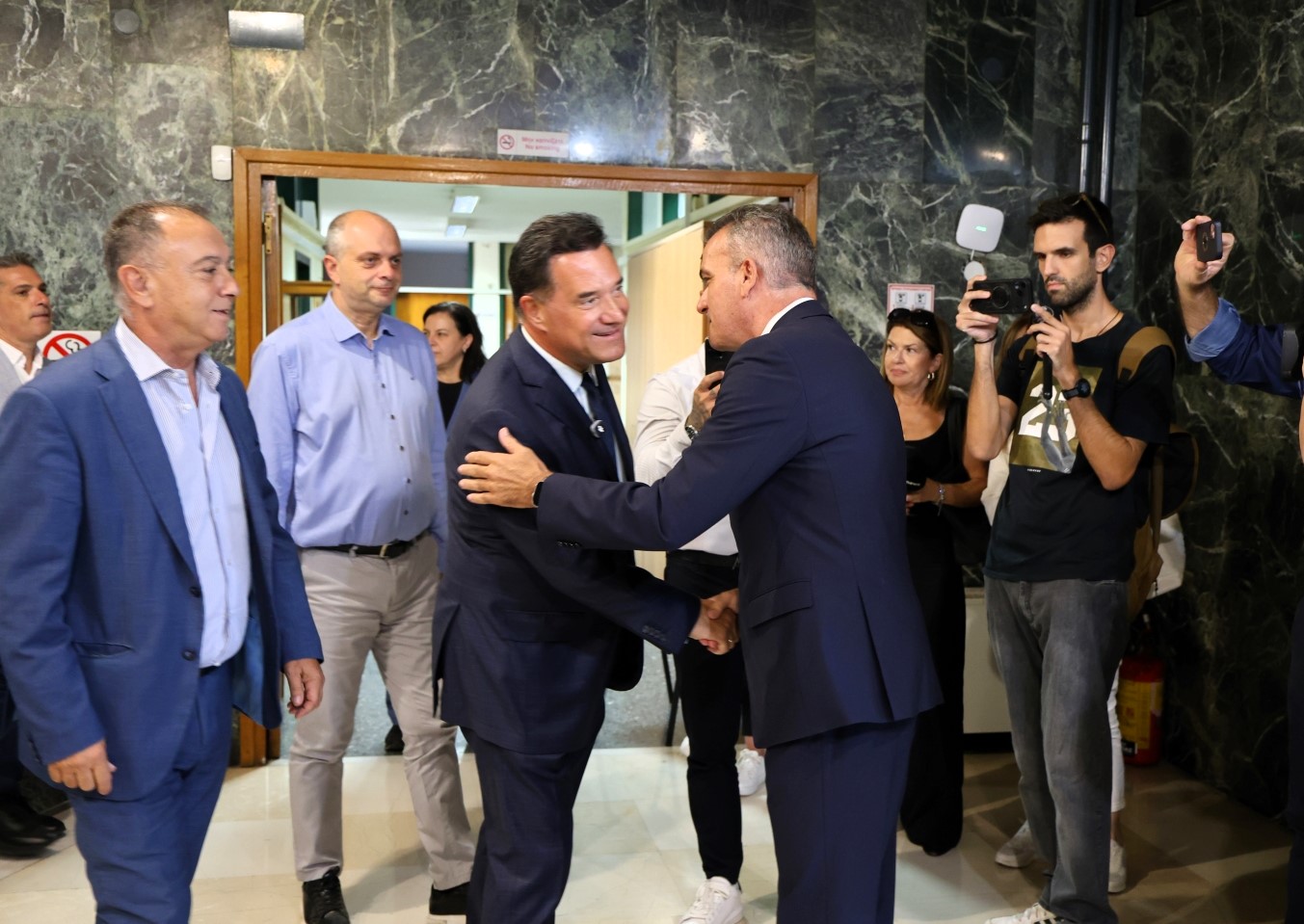 Στο Δημαρχείο Λάρισας ο Υπουργός Υγείας - Αναβάθμιση των υπηρεσιών υγείας και έργα για τους πολίτες (ΦΩΤΟ+video)