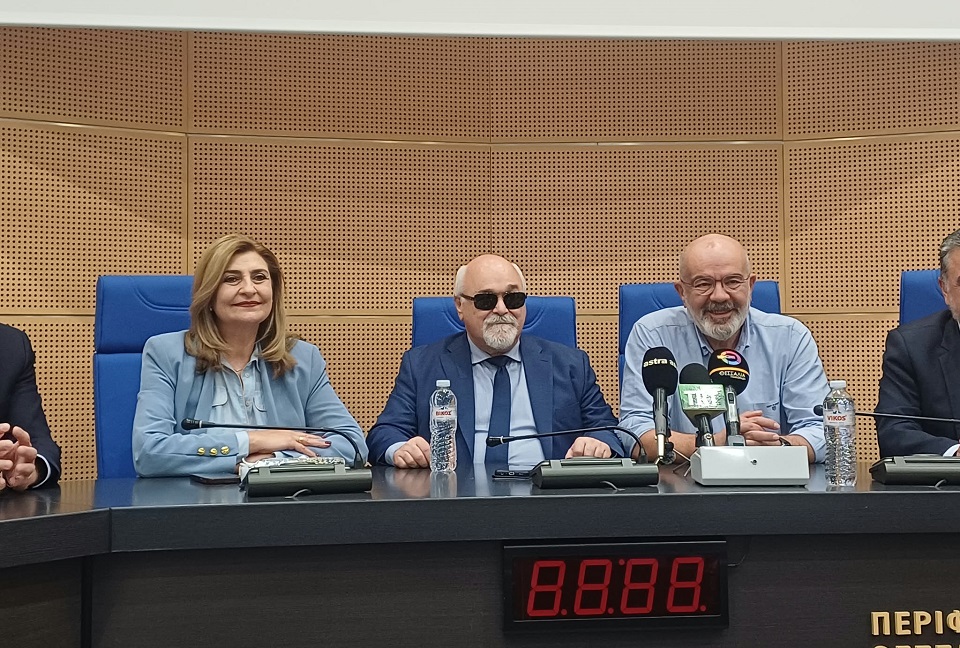 Κλιμάκιο ΠΑΣΟΚ από τη Λάρισα: «Είμαστε στην αρχή μιας πολύ δύσκολης περιόδου» (ΦΩΤΟ)
