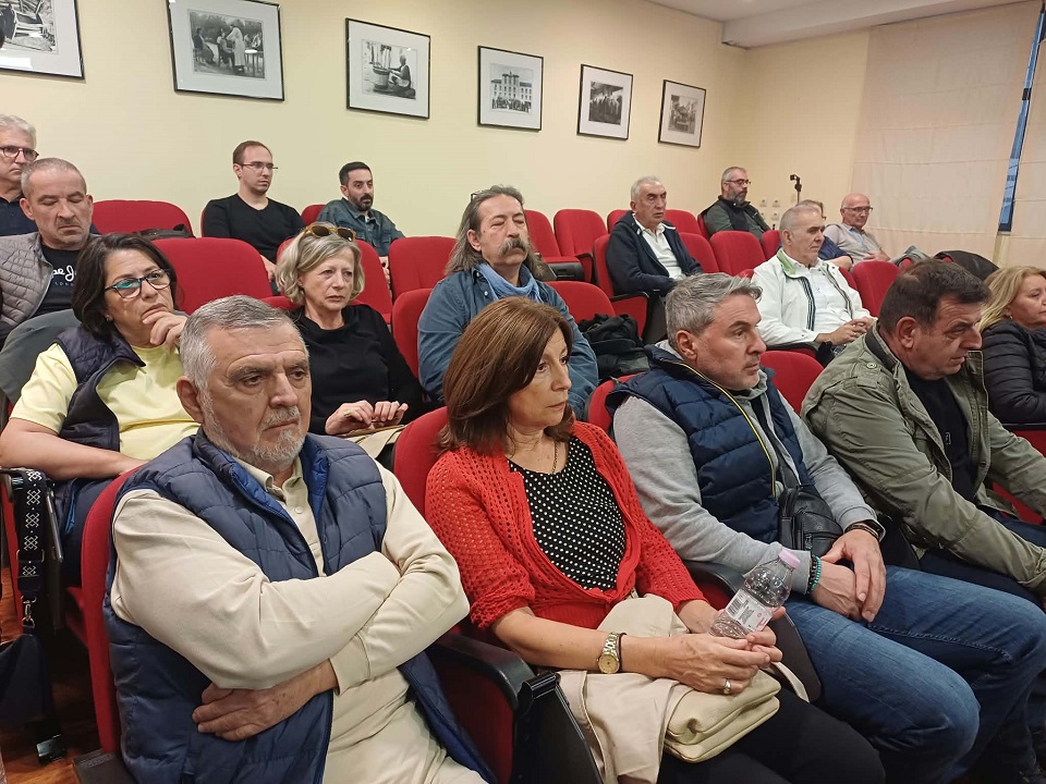 Περιφερειακή σύσκεψη ΑΔΕΔΥ: Στο επίκεντρο οι μισθοί, τα εργασιακά δικαιώματα και οι επόμενες κινητοποιήσεις (ΦΩΤΟ)