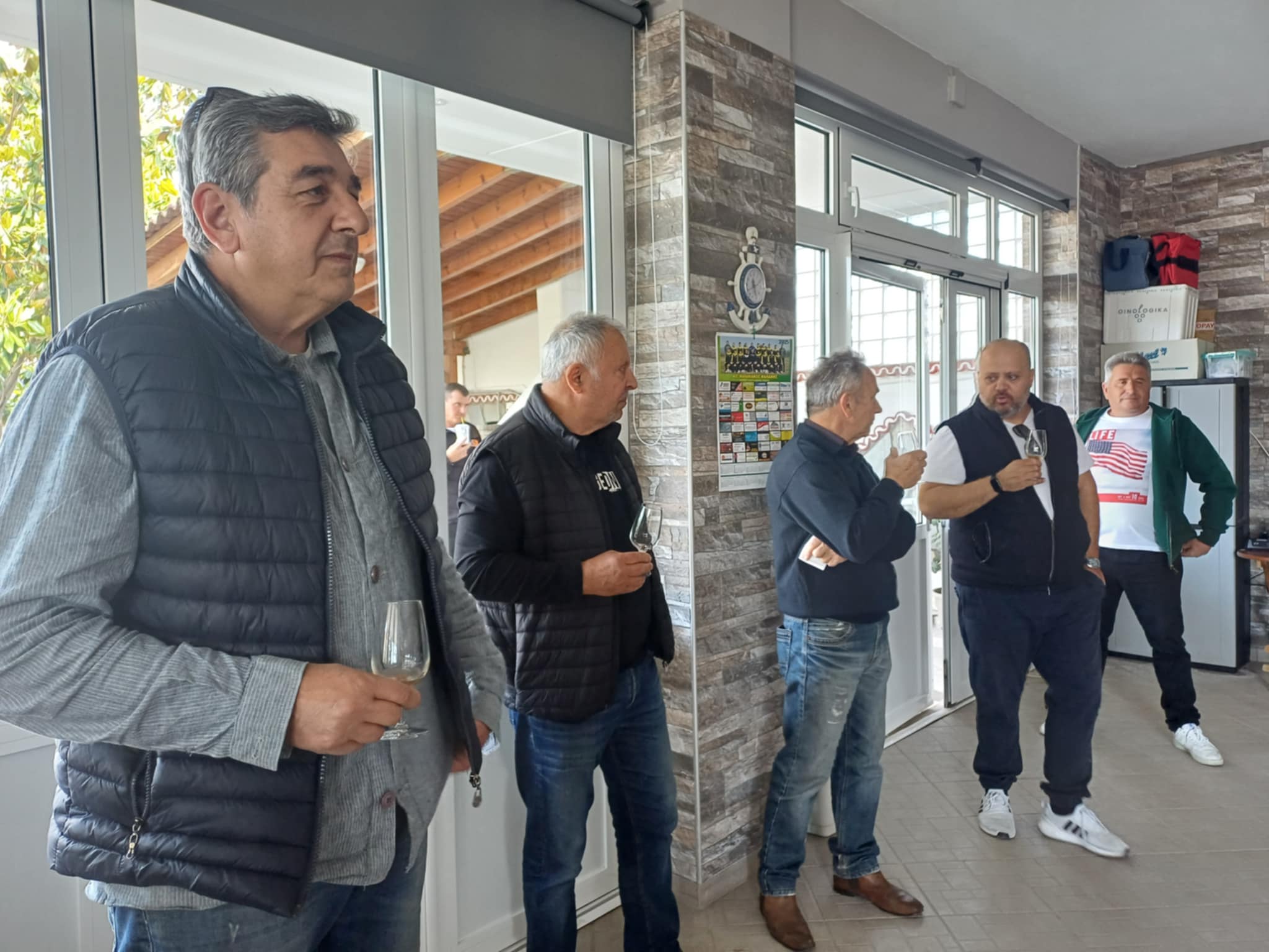 Ανοιχτά οινοποιεία το Σαββατοκύριακο- στο οινοποιείο του Τάκη Αλατά στη Φαλάνη (ΦΩΤΟ+video)