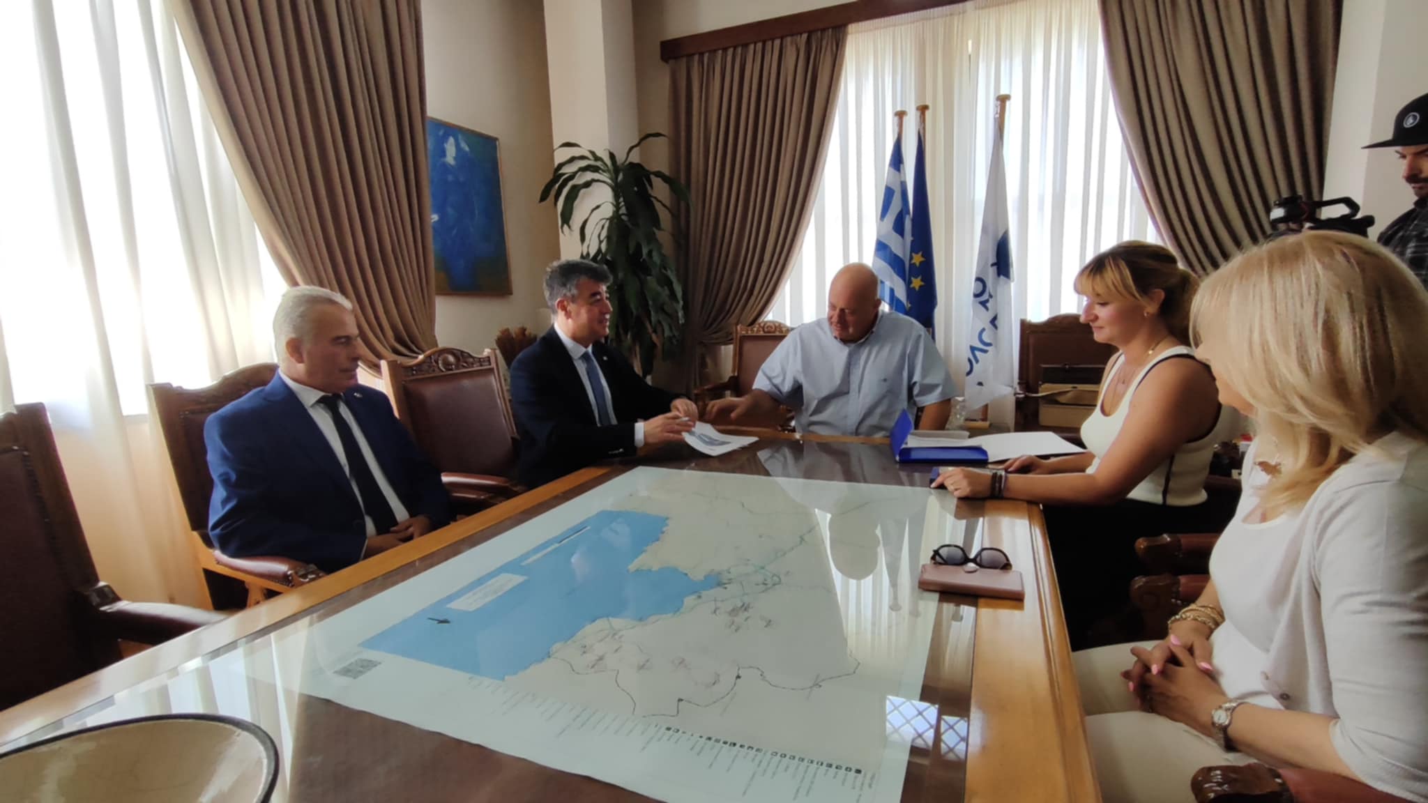 Ιστορική στιγμή: Στο Πανεπιστήμιο Θεσσαλίας το συγκρότημα Τσαλαπάτα και η πρώην ΔΟΥ Ν. Ιωνίας (ΦΩTO)