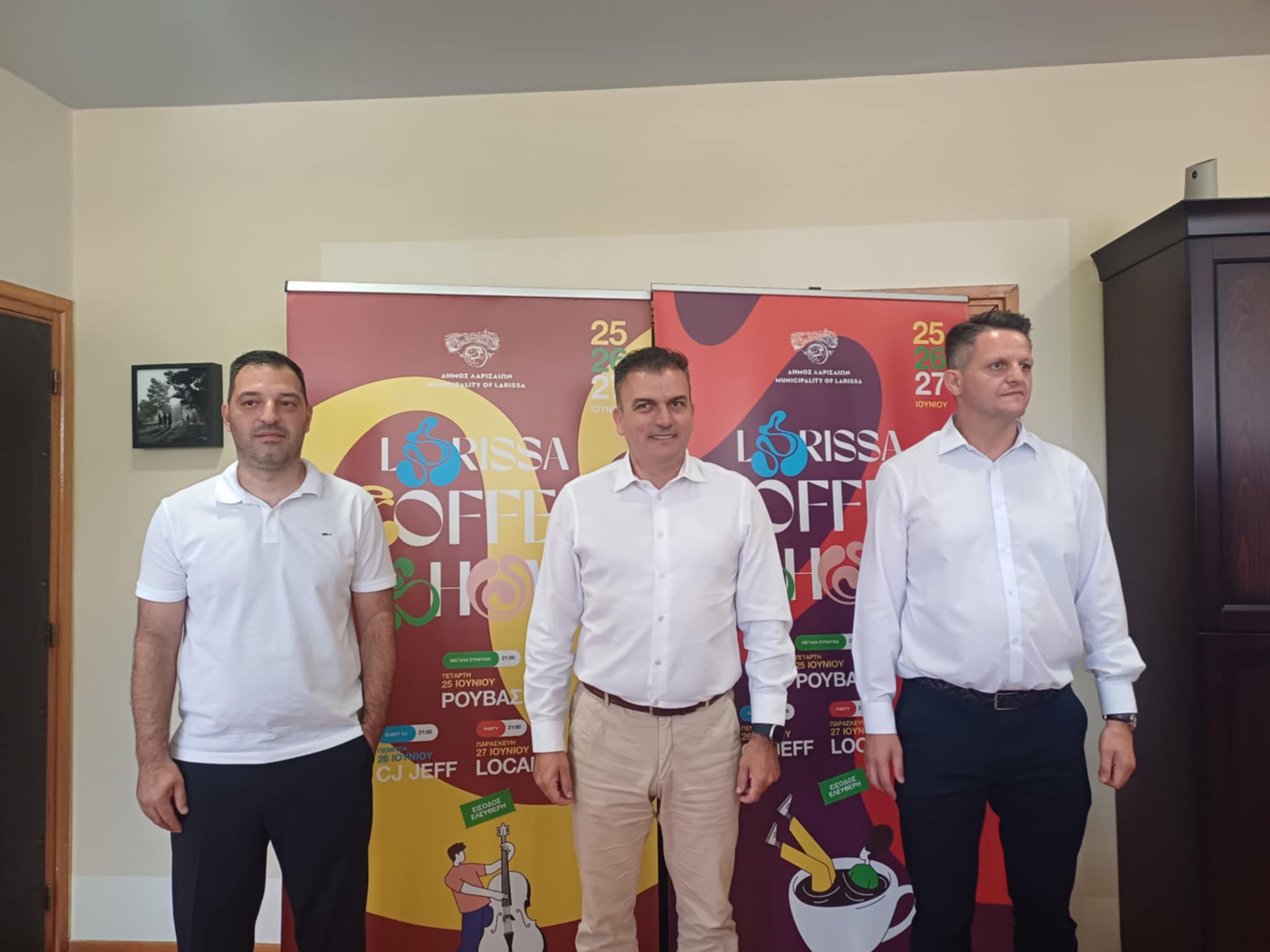 Με Σάκη Ρουβά επιστρέφει το  Larissa Coffee Show