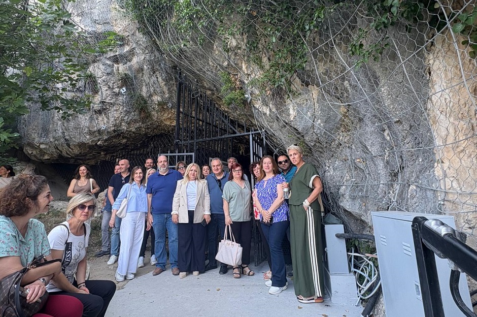 Η Περιφέρεια Θεσσαλίας ξενάγησε Ευρωπαίους και Έλληνες υπηρεσιακούς παράγοντες σε χρηματοδοτούμενες από το ΕΣΠΑ δομές