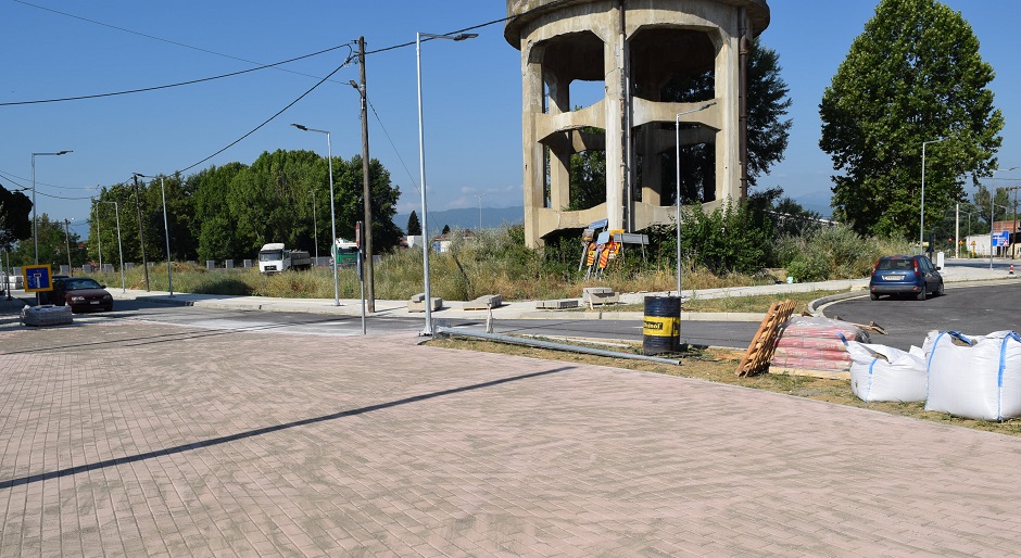 Καρδίτσα: Στην τελική ευθεία ολοκλήρωσης η κατασκευή του κυκλικού κόμβου στο 6ο Δημ. Σχολείο