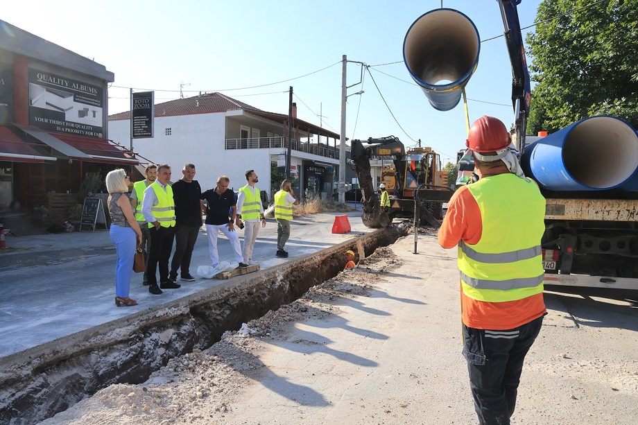 Στα έργα της ΔΕΥΑΛ σε Γιάννουλη, ΑΤΑ και Παναγούλη κλιμάκιο του Δήμου Λαρισαίων