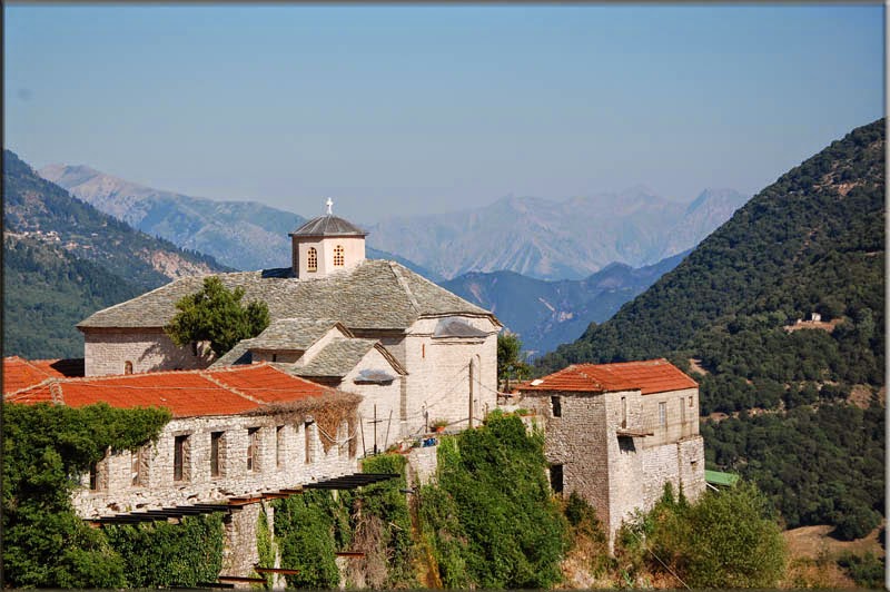 Η ΚΥΡΑ ΤΩΝ ΑΓΡΑΦΩΝ :Προσκύνημα στην Παναγία της Σπηλιάς ανήμερα της Κοιμήσεως της Θεοτόκου