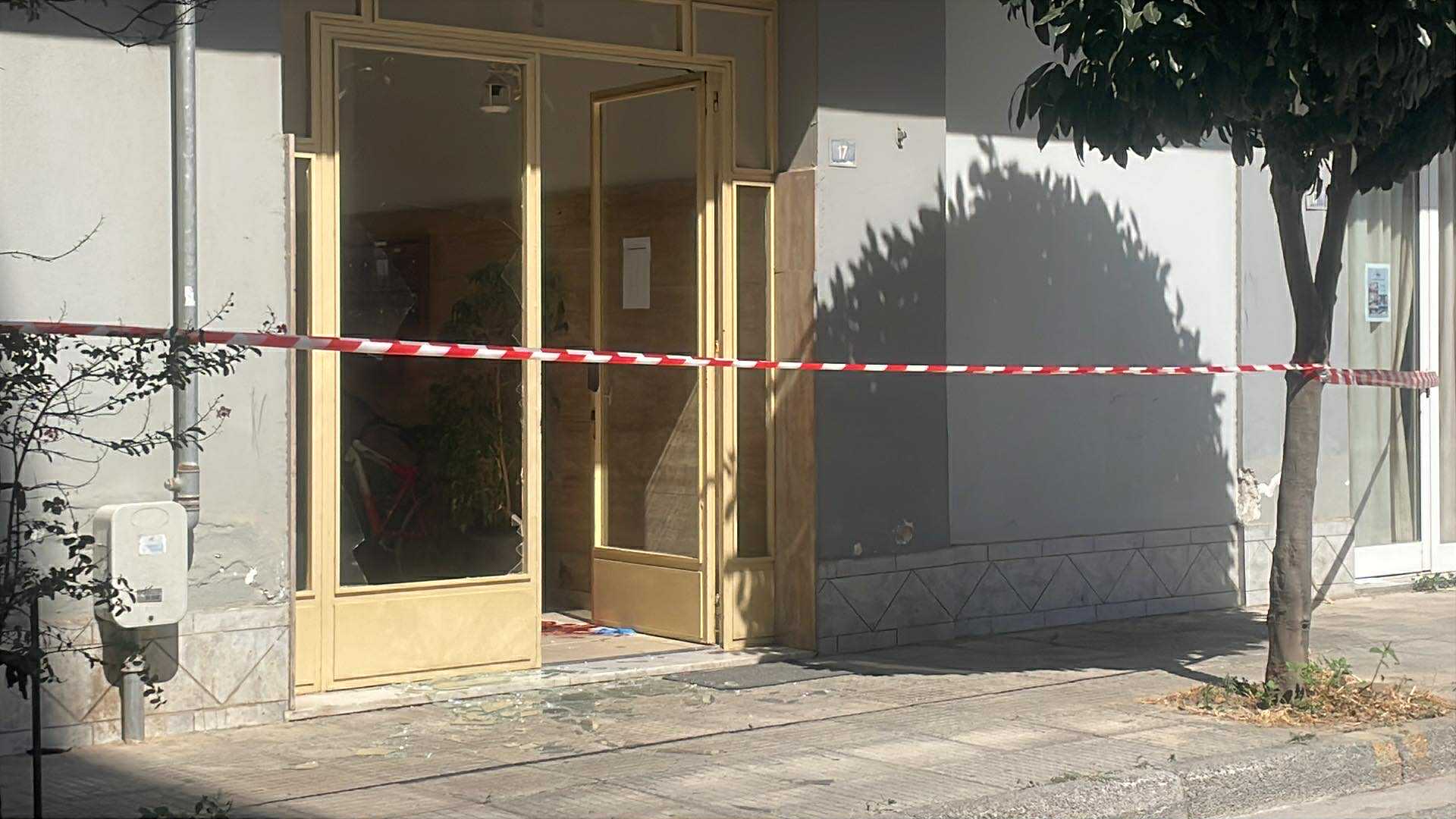 Γυναικοκτονία στον Βόλο: Άνδρας δολοφόνησε την σύζυγό του και τράπηκε σε φυγή (ΦΩΤΟ)
