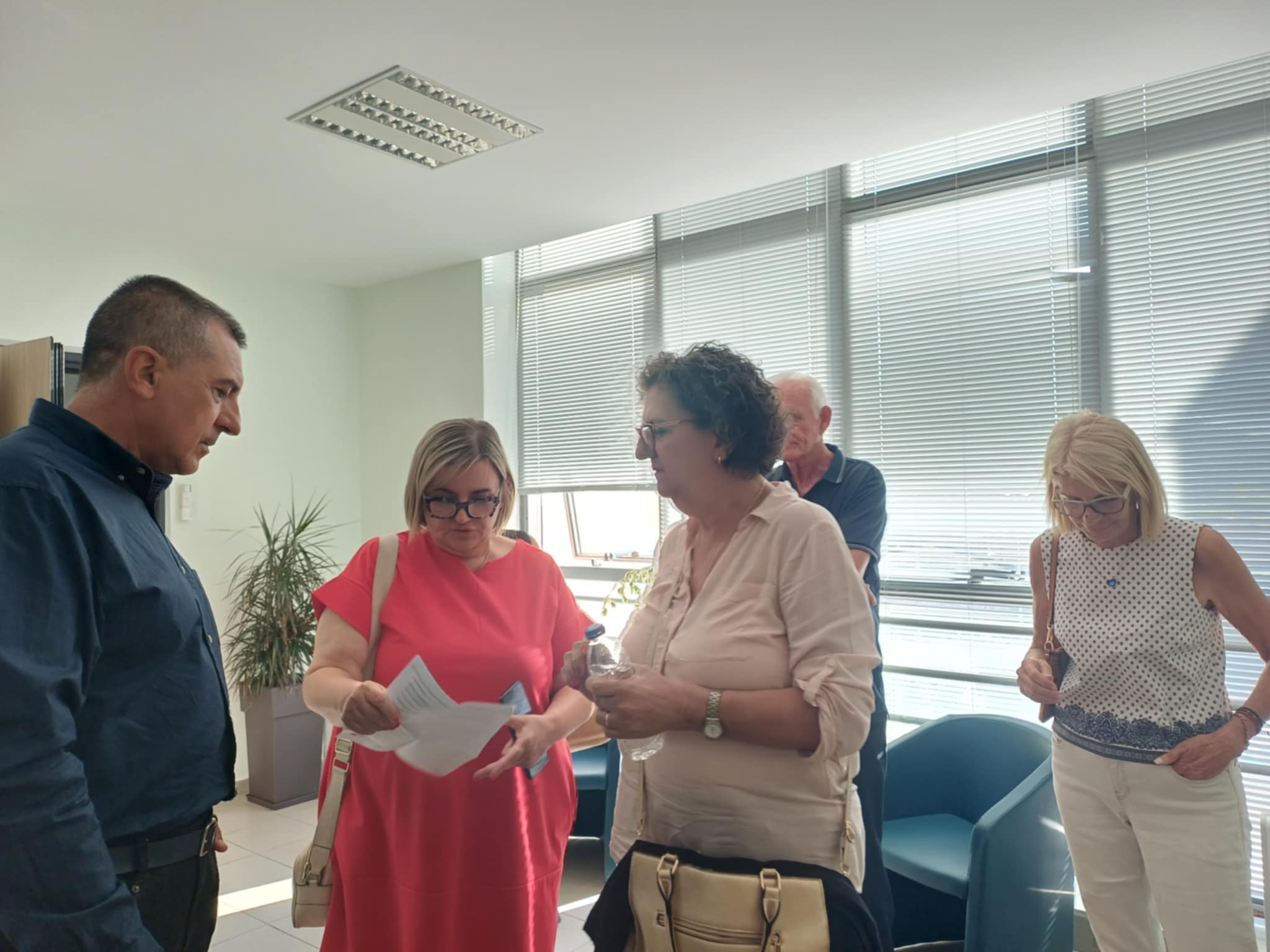 Συγγενείς θυμάτων των Τεμπών στον Κουρέτα για την αναβολή της συζήτησης διαμόρφωσης του μνημείου (ΦΩΤΟ)