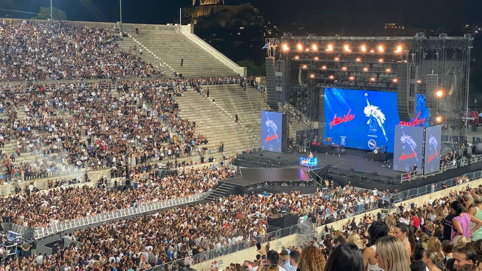 Ιστορική βραδιά για την Άννα Βίσση: «Βούλιαξε» ξανά το Καλλιμάρμαρο – Βίντεο