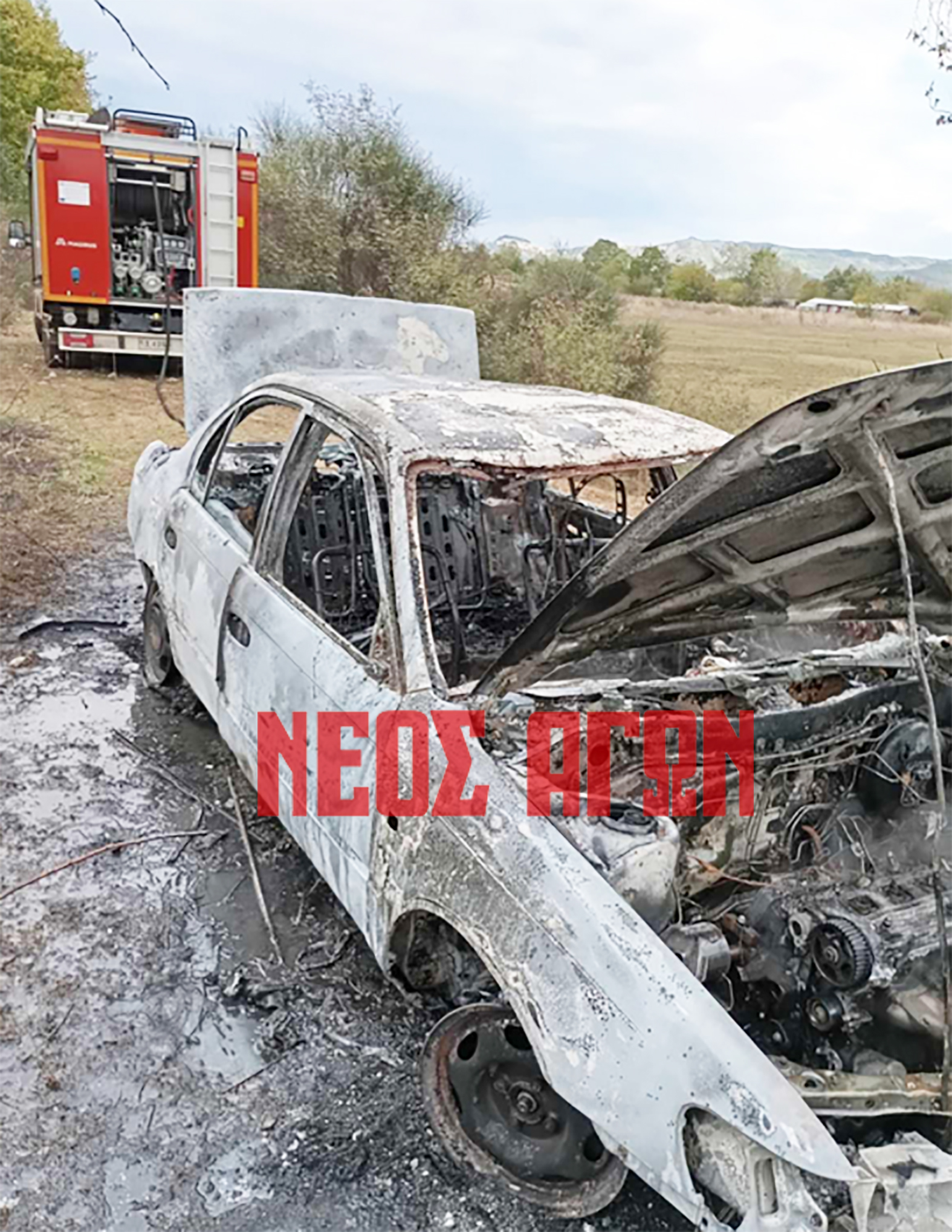 Παρανάλωμα του πυρός έγινε ΙΧ στη Γελάνθη Μουζακίου (ΦΩΤΟ)