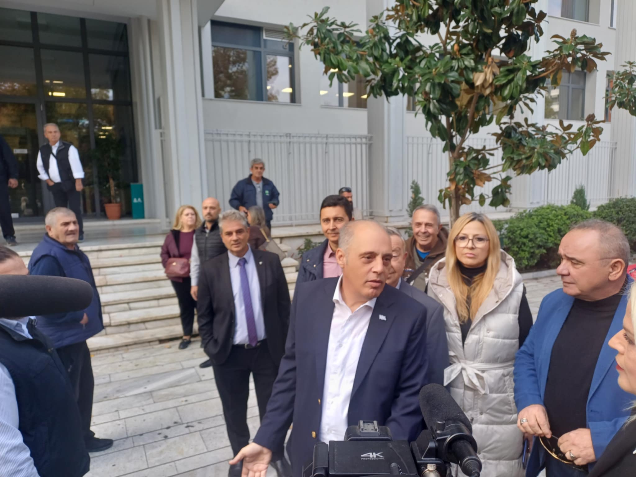 Στη Λάρισα Ζωή Κωνσταντοπούλου, Κυριάκος Βελόπουλος, για την πρώτη δίκη της τραγωδίατων Τεμπών